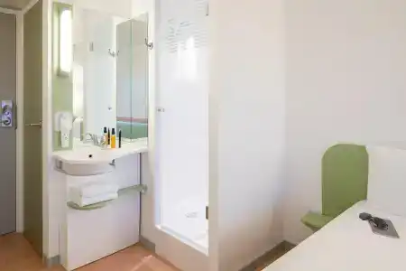 Ibis Budget Aachen City - 8