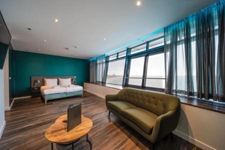 De Pier Suites - 11