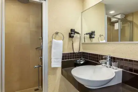 Ramada by Wyndham Ankara - 8