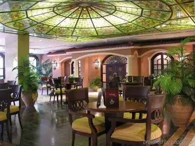 Pyramisa Suites Cairo - 21