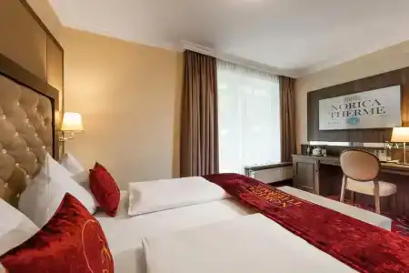 Norica - Thermenhotels Gastein Mit Dem Bademantel Direkt in Die Therme - 45