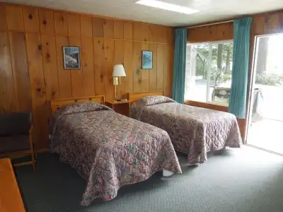 Park Motel and Cabins - 5