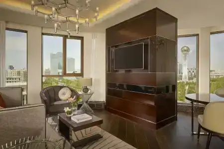 The Ritz-Carlton - 82