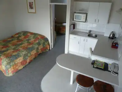 Monarch Motel - 12