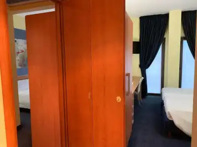 Best Western Class - 64