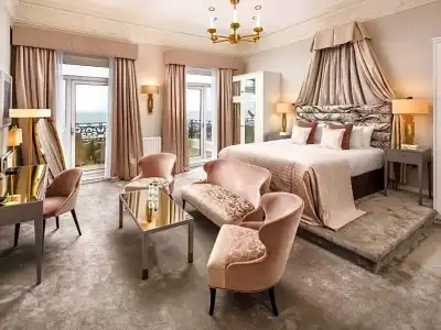 Mercure Brighton Seafront - 85