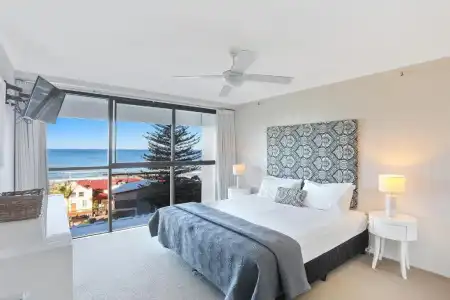 De Ville Apartments - 212