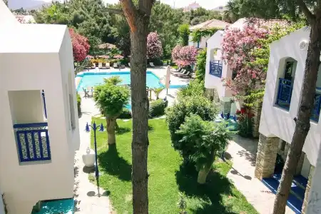 Marphe Suite & Villas - 26