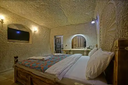 Zeus Cave Suites - 33