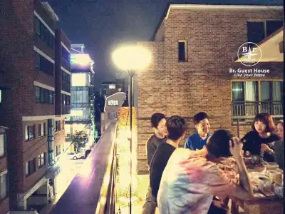 Heima Guesthouse Hongdae - 16