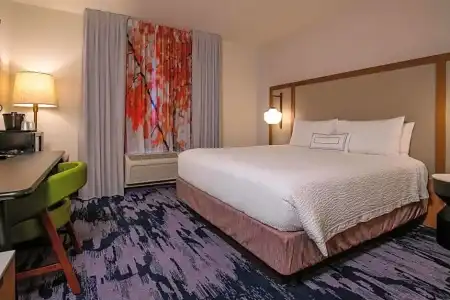 TownePlace Suites by Marriott Venice - 35