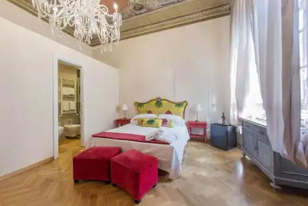 N4U Guest House - 2