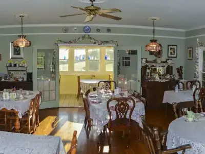 Blue Mountain Mist Country Inn & Spa - 28