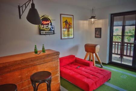 Road Stop Neandertal - 73