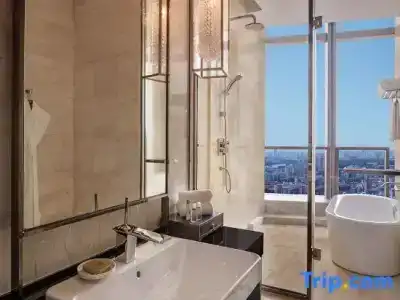 Hilton - 224