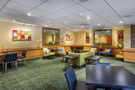 Best Western The Plaza Honolulu Airport - Free Breakfast - 27