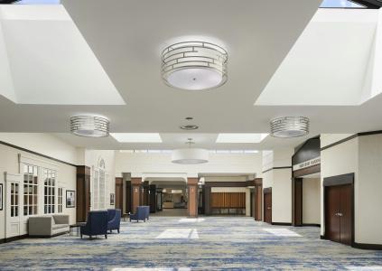 DoubleTree by Hilton Williamsburg - 17