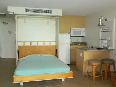 Kahana Beach Vacation Club - 11