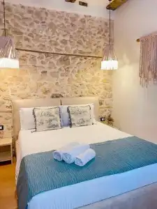 Bohemian Boutique Suites - 20