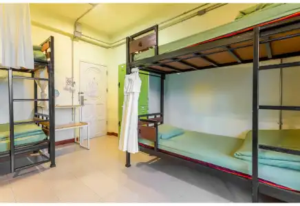 OYO 928 Leaf Hostel - 17