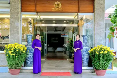 Song Huong Hue - 13