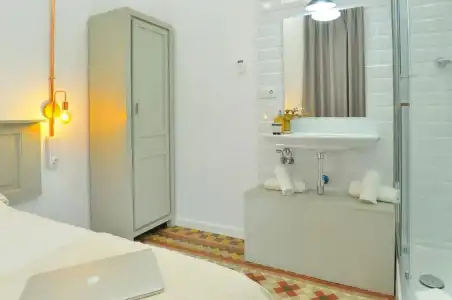 Hostal Girona - 29