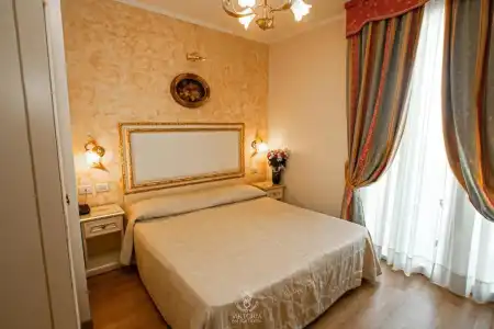 Viktoria Palace - 69