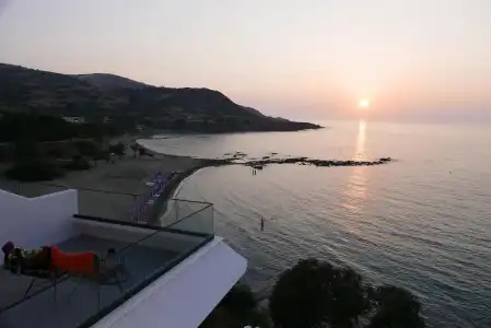 E.J. Pyrgos Bay - 18