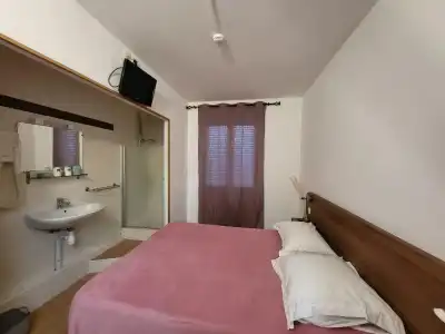 Hôtel Les Rosiers - 18