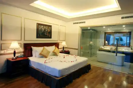 Nha Trang Palace - 3