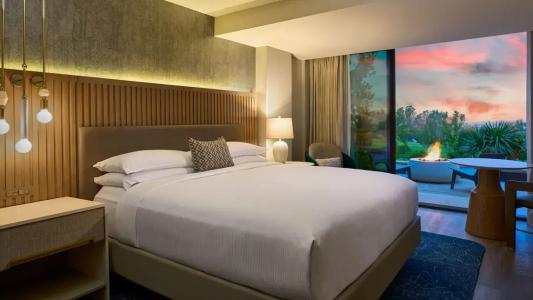 VEA Newport Beach, a Marriott Resort & Spa - 39