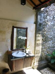 Sri Ratih Cottages - 57
