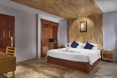 Pacific, Phnom Penh - 41