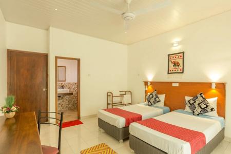 Tamarind Tree Inn. - 35