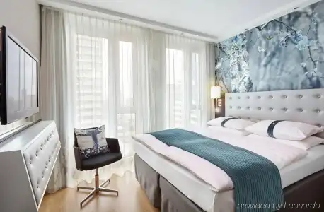 Premier Inn Berlin Alexanderplatz - 5