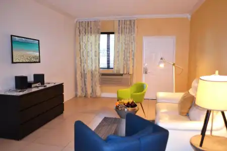 Beachside All Suites - 42