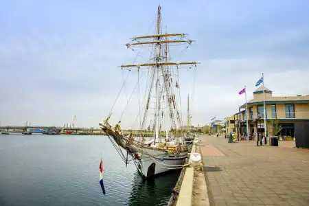 Quest Port Adelaide - 14