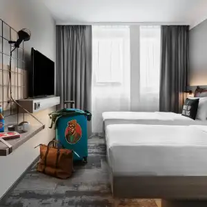 Moxy Duesseldorf City - 24