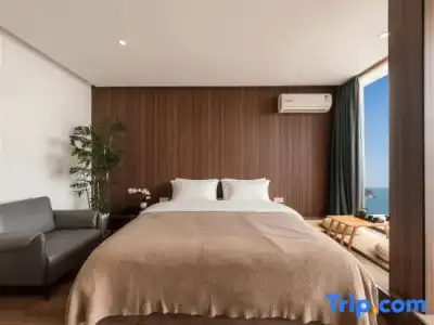 Mercure Chartres Est - 85