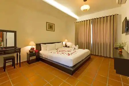 East West Villa - 118