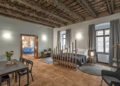 3 Epoques Apartments by Adrez Living - 4