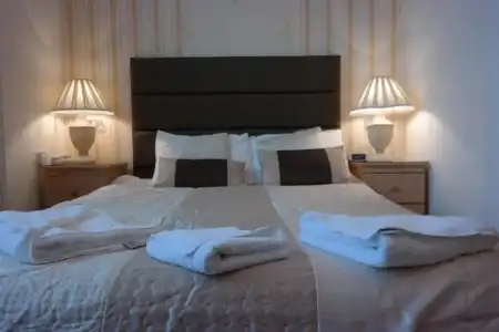 Acorn Guest House - 51