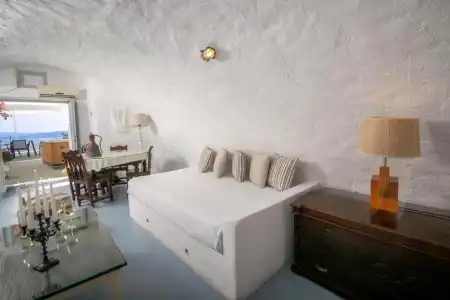 Alexander's Suites - 27