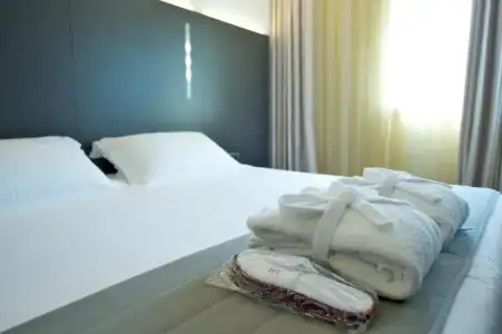 Liassidi Wellness Suites - 22