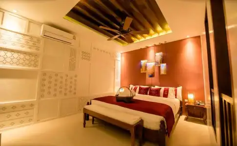 Zan Pla Nade Guesthouse - 1