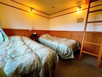 Hakuba Pension & Log Meteor - 185