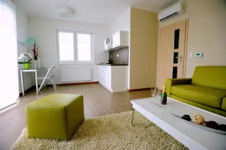 Black Bridge Apartment - 20