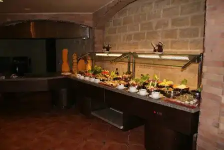 Golden 5 Sapphire Suites - 7