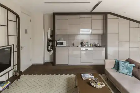 Upsuites - 10