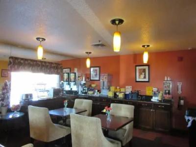Fairview Inn Airport - 19